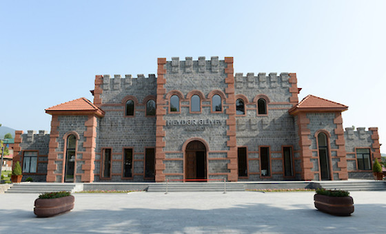 Qax şəhər Heydər Əliyev Mərkəzi